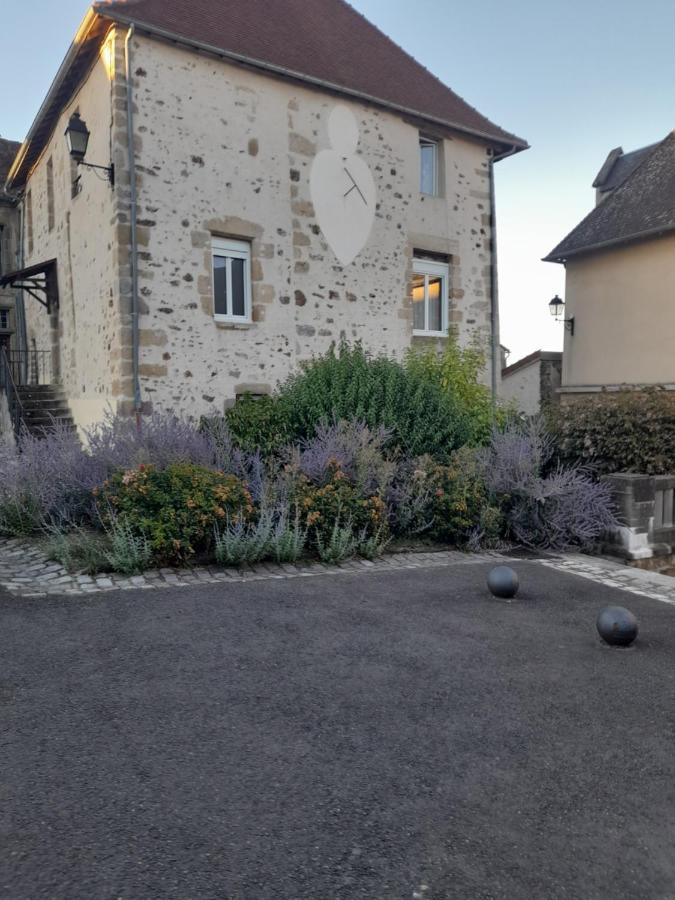 GÎte Déco Magnac-Laval Exterior foto