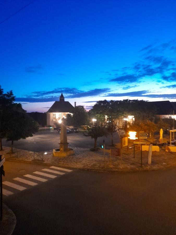 GÎte Déco Magnac-Laval Exterior foto